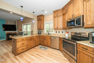 1114 Glenolden Ct Unit 103, Cary, NC 27513