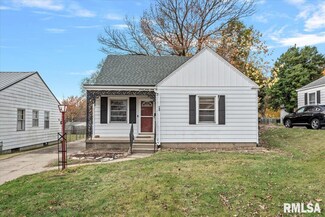 749 N Walnut St, Springfield, IL 62702