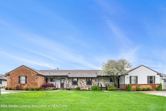 468 Red Cedar Blvd Unit 2, Williamston, MI 48895