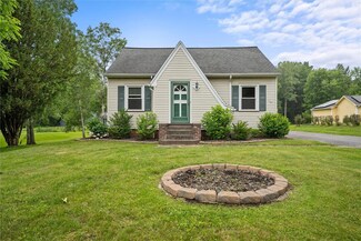 1080 Westside Dr, Rochester, NY 14624
