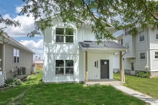 408 4th Ave SW, Cedar Rapids, IA 52404