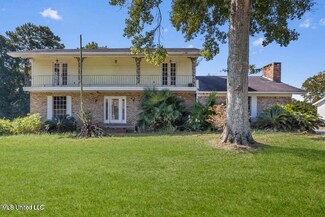 3736 Baywood Dr, Moss Point, MS 39563