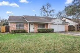 5228 E Bayou Dr, Dickinson, TX 77539