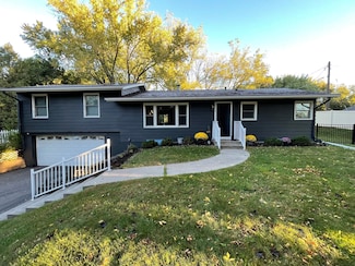 17620 8th Ave N, Plymouth, MN 55447