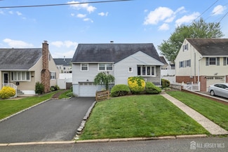 58 Hudson St, Metuchen, NJ 08840