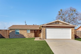 2507 Hightrail Dr, Carrollton, TX 75006