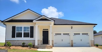 147 Oakchase Park Ln, Hampton, GA 30228