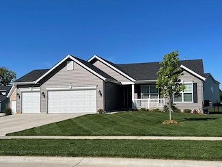 690 Osprey Ct, Lake Saint Louis, MO 63367