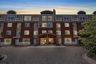 649 Old Highway 8 NW Unit 313, New Brighton, MN 55112