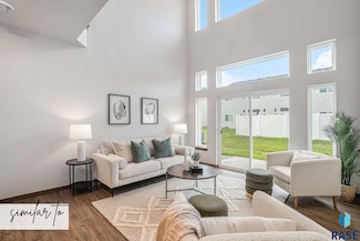 8012 E Tencate Place, Sioux Falls, SD 57110