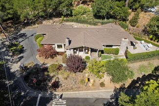 40 W Avondale Rd, Hillsborough, CA 94010