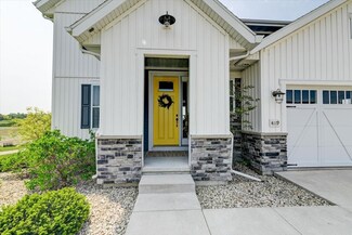 4119 Royal View Dr, Deforest, WI 53532