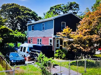 330 Irving St, Central Islip, NY 11722
