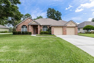 1141 Lake Parke Dr, Saint Johns, FL 32259