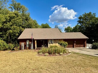 676 Pontius Rd, Cincinnati, OH 45233