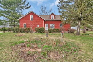 7800 E Goodfarm Rd, Gardner, IL 60424