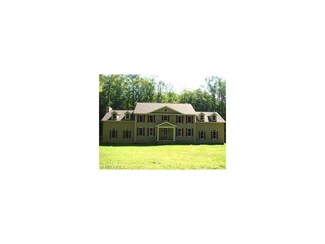 1200 Tote Rd, Rock Creek, OH 44084