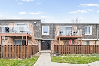 4704 Euclid Ave Unit 1B, Rolling Meadows, IL 60008