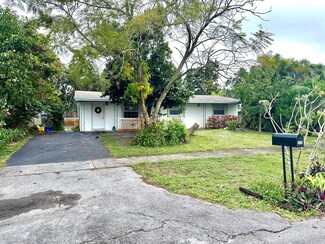 1426 Eden Rd, West Palm Beach, FL 33417