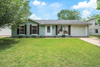 3822 Eastmont Dr, South Bend, IN 46628