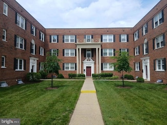 2107 Fort Davis St SE Unit 201, Washington, DC 20020