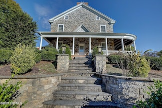 159 Harveys Ln, Milton, PA 17847
