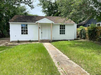 1010 Lindsey Ln, Tyler, TX 75701