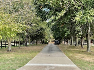 573 W Reed Valley Rd, Fayetteville, AR 72704