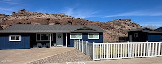 1302 W Florida St, Holbrook, AZ 86025