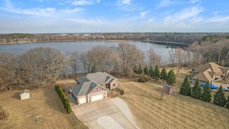 25204 Firefly Ave, Wyoming, MN 55092