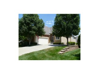 12945 Travis St, Leawood, KS 66209