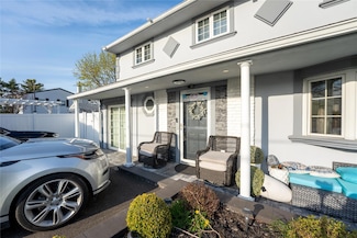 7 Bark Ave, Central Islip, NY 11722