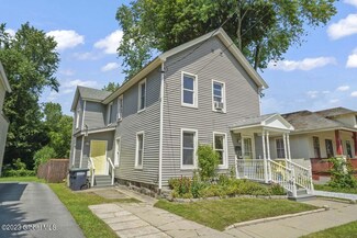 8 Katherine St, Glens Falls, NY 12801