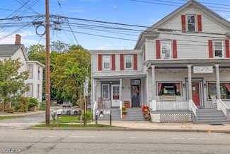 16 Schooleys Mountain Rd, Washington Township, NJ 07853