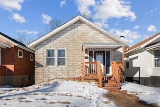2153 Sulphur Ave, Saint Louis, MO 63139