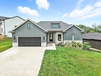 515 Red Feather Ct, Columbia, MO 65203