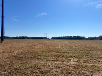 1821 Parker Rd, Four Oaks, NC 27524
