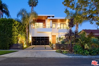 844 N Harper Ave, Los Angeles, CA 90046