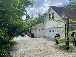 875 Laurel Lake Cir, Madisonville, TN 37354