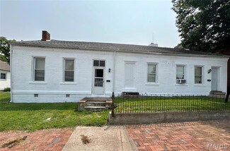 410 N Main St, Red Bud, IL 62278
