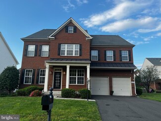 46050 Earle Wallace Cir, Sterling, VA 20166