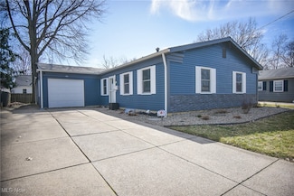 191 Best Dr, Berea, OH 44017