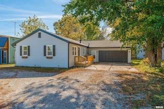 1500 E Jefferson St, Clinton, IL 61727