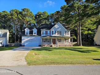 313 Osprey Point Dr, Sneads Ferry, NC 28460