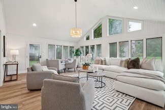 134 Knights Bridge Dr, Yardley, PA 19067