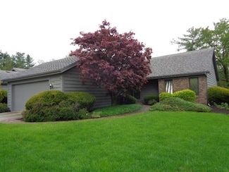 9406 Camberwell Dr, Fort Wayne, IN 46804