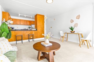 2522 Date St Unit 304, Honolulu, HI 96826
