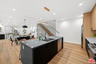 841 N Mccadden Place Unit 2, Los Angeles, CA 90038