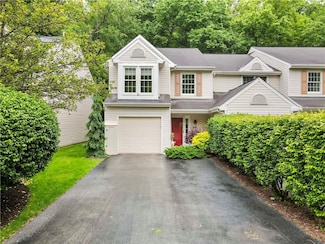 291 Commons Dr Unit P291, Oakmont, PA 15139