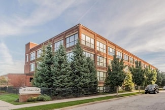 533 Columbia Ave Unit 121, Holland, MI 49423